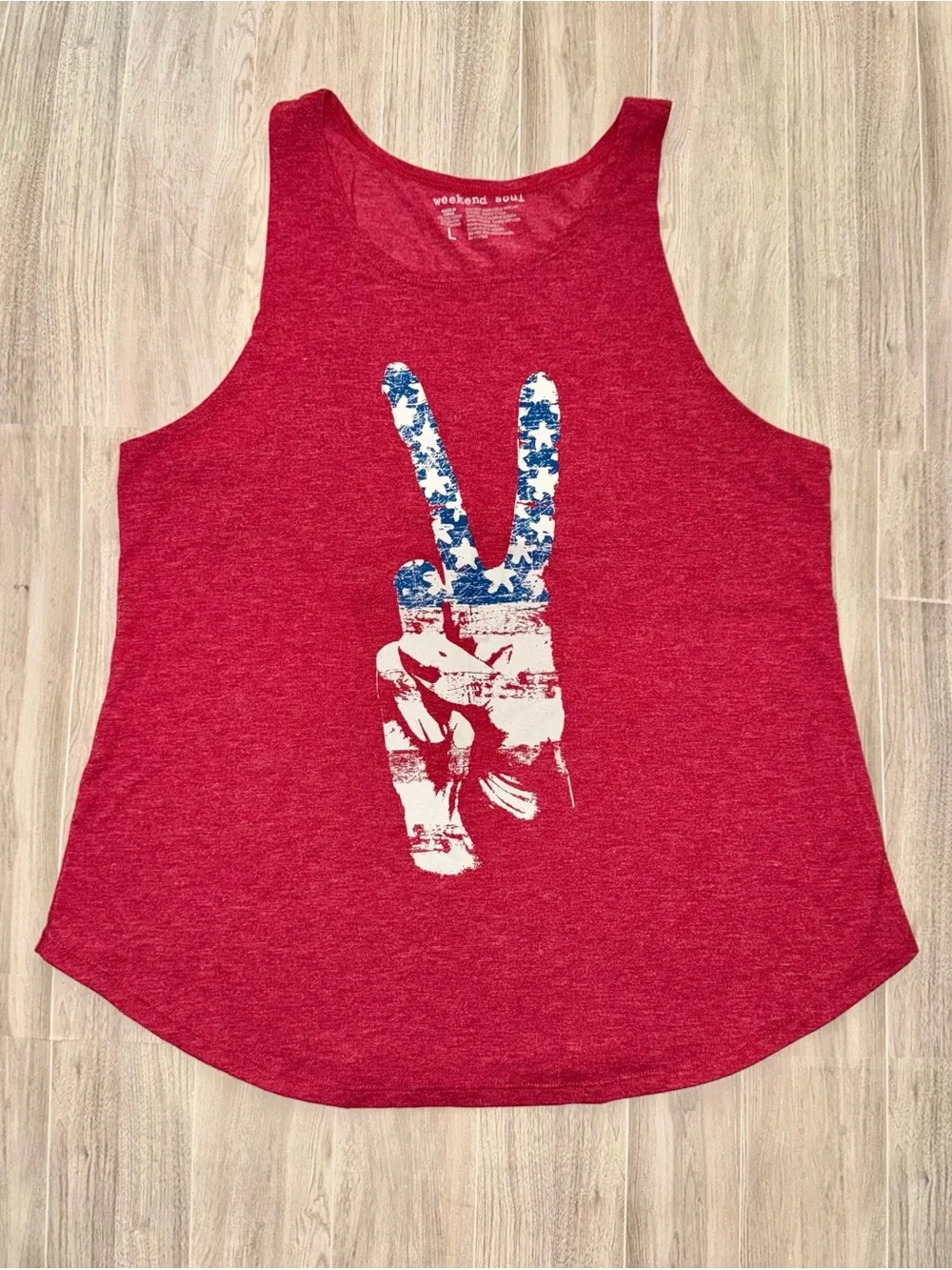 ✌🏼Red Graphic Tank Top - Casual Summer Tee - size Large 🇺🇸 - Picture 2 of 6